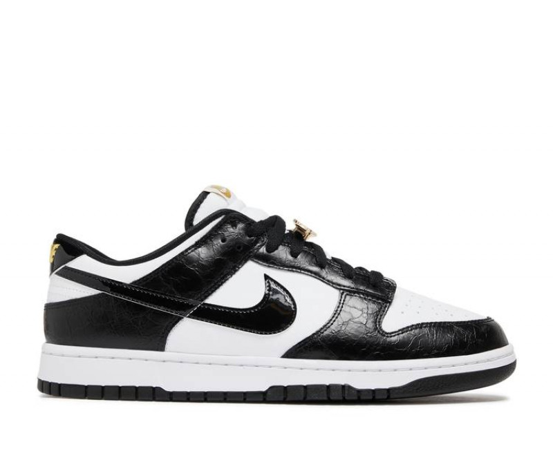 Nike Dunk Low GS Panda Size 6.5Y/8W $170 Brand New! for Sale in